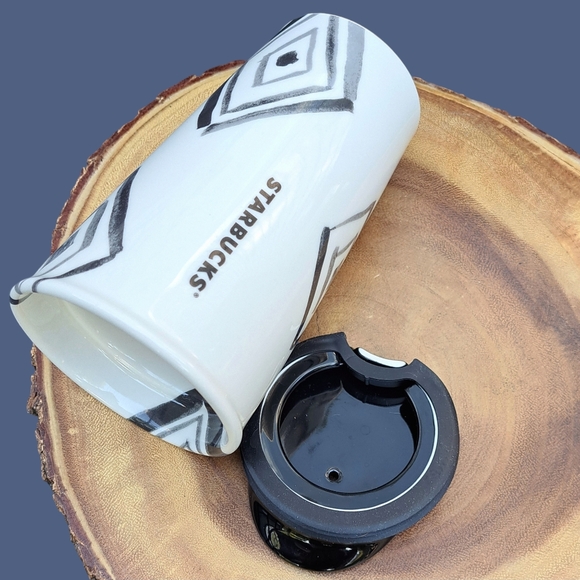 Starbucks Coffee Mug Ceramic Mug with Lid Abstract Geometric 10 Fl. Oz. (2014) - Picture 7 of 9